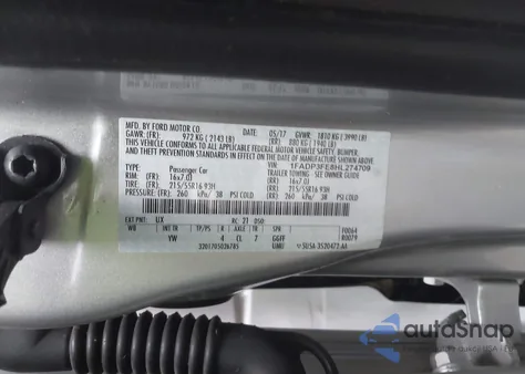 2017 Ford Focus Se z USA, uszkodzony, nr VIN 1FADP3FE8HL274709